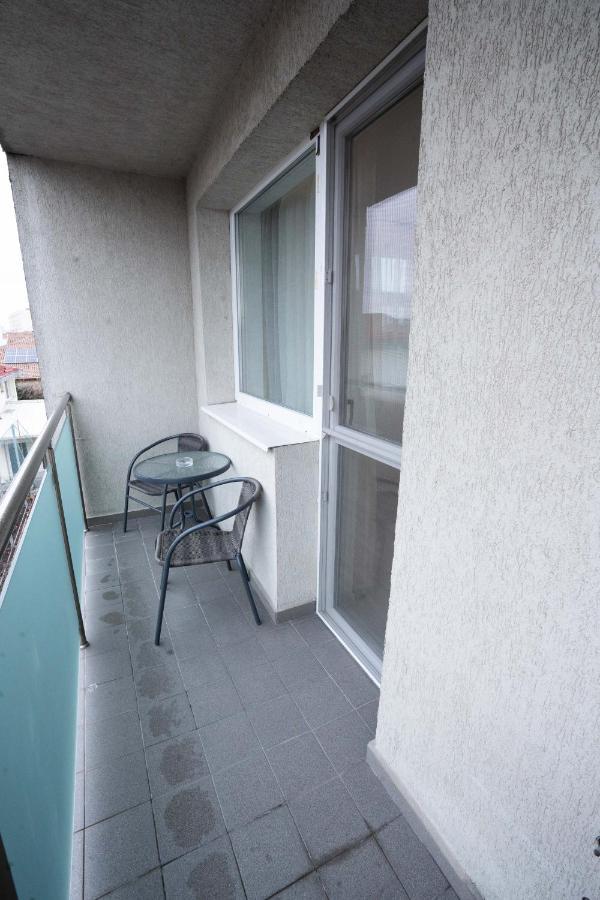 Rcity Apartament 4 Apartment Bukares Bagian luar foto