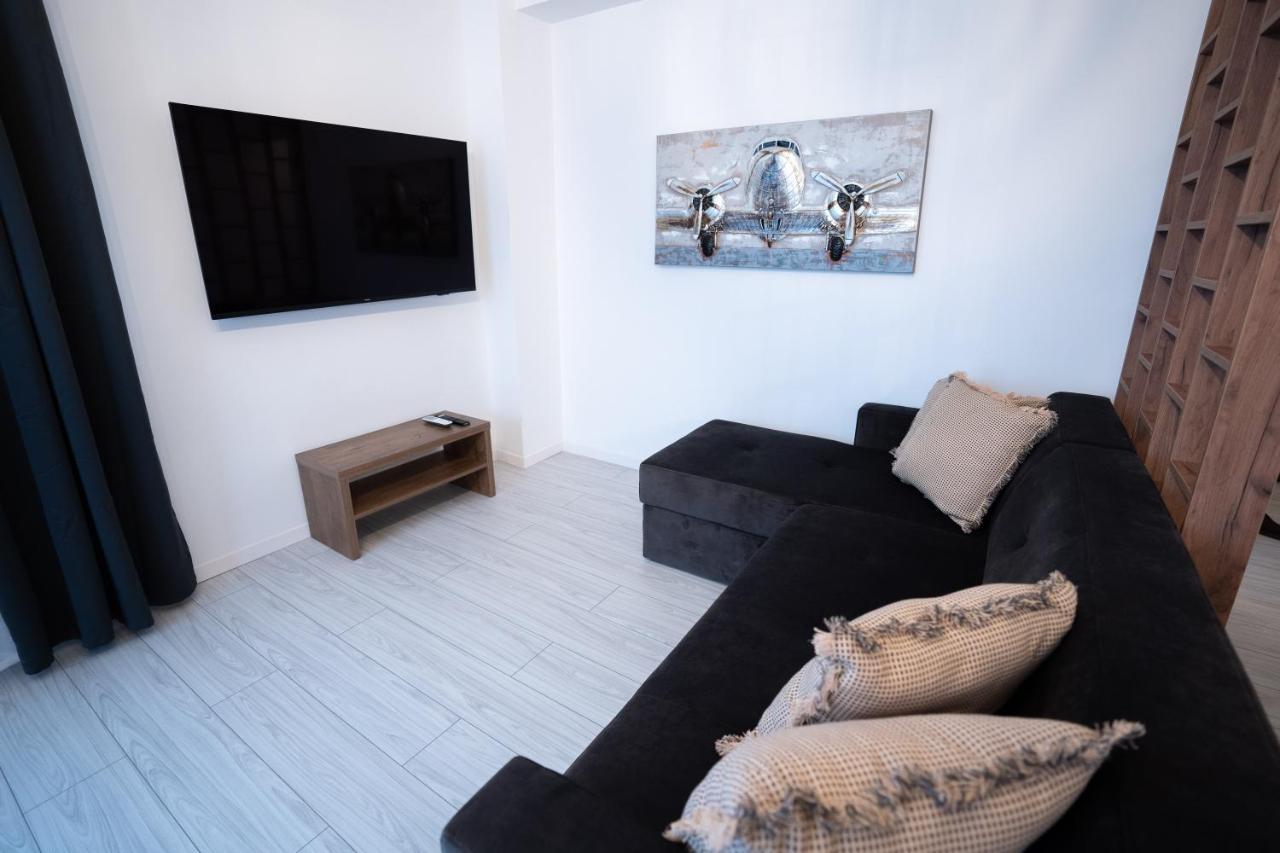 Rcity Apartament 4 Apartment Bukares Bagian luar foto